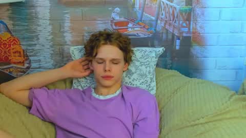 Nelis online show from April 17, 3:47 pm