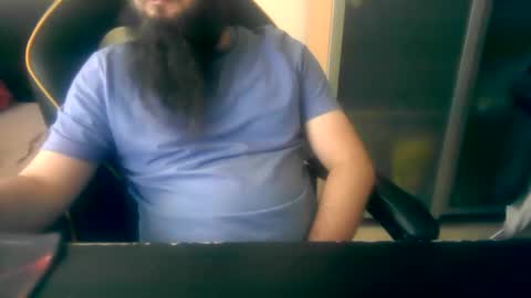 london_man1988 online show from April 12, 10:38 am