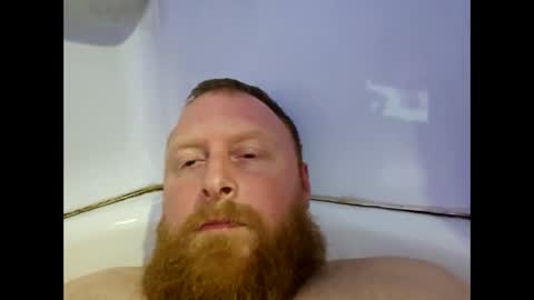 Snapshot of longshlong54321 chatting on December 19, 11:35 pm Come in to talk stay for the cock lol online show from December 19, 11:35 pm