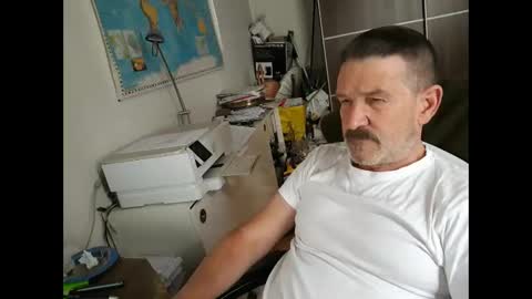 lookercgn online show from December 2, 12:27 pm