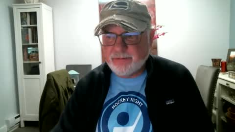 Snapshot of loop102 chatting on September 14, 5:31 am loop102 online show from September 14, 5:31 am