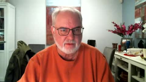 Snapshot of loop102 chatting on March 1, 1:43 am loop102 online show from March 1, 1:43 am