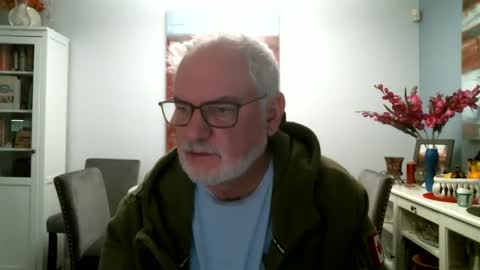 Snapshot of loop102 chatting on December 6, 7:01 pm loop102 online show from December 6, 7:01 pm