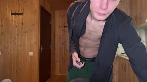 Mark online show from February 9, 7:35 am