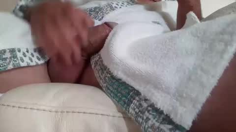 Snapshot of loulou_boss chatting on September 12, 11:32 am loulou_boss online show from September 12, 11:32 am