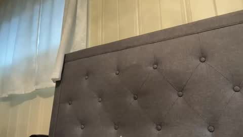 loved19 online show from October 31, 9:29 pm