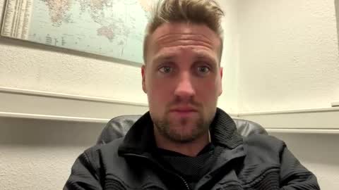 lovefuesse online show from February 4, 6:25 pm