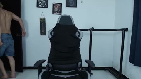 kevin online show from March 27, 1:54 am