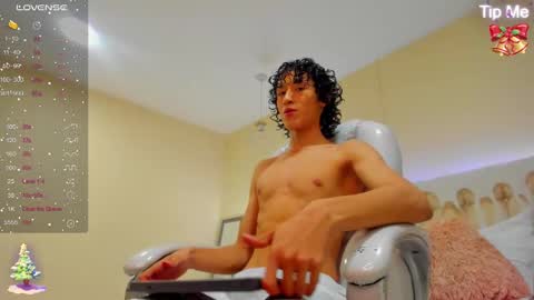 loverboy8_ online show from December 24, 4:11 am