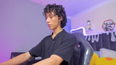 loverboy8_ online show from December 9, 7:57 pm