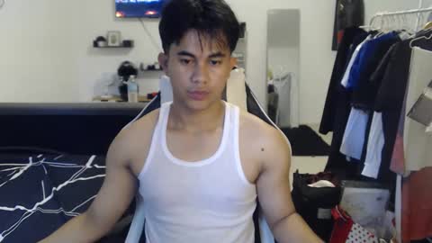 loverboyph04 online show from January 13, 2:49 am