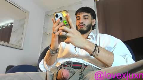 lovexjuxn77 online show from March 2, 7:43 pm