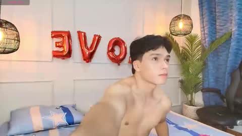 lUAN online show from September 24, 8:07 pm