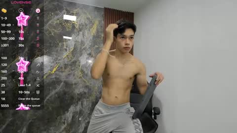 lUAN online show from March 6, 11:14 am