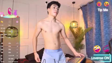 lUAN online show from March 9, 11:48 am