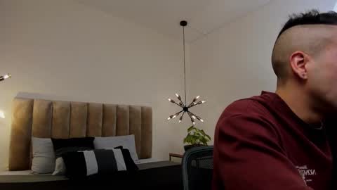 luca_morettii online show from September 15, 12:28 pm