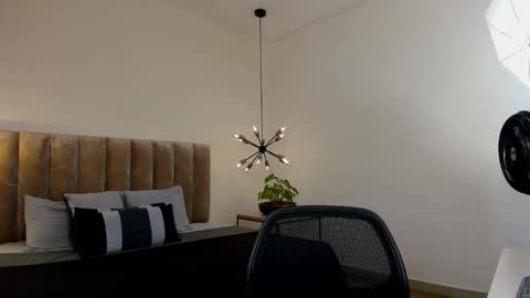 luca_morettii online show from September 19, 12:27 pm