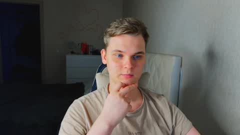 Lucas Gill online show from January 19, 3:53 am