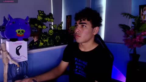 lucascarterr online show from October 13, 8:48 pm