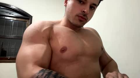 Snapshot of lucasfit24 chatting on January 18, 6:10 pm lucasfit24 online show from January 18, 6:10 pm