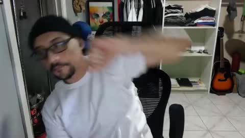 Luchi Luchano online show from November 24, 8:10 pm