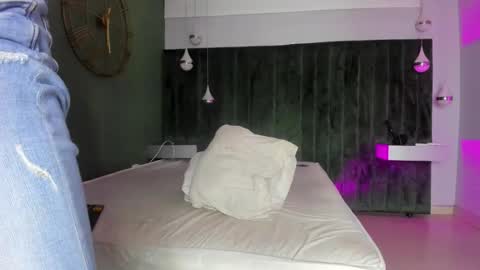 Leo online show from November 6, 11:46 am