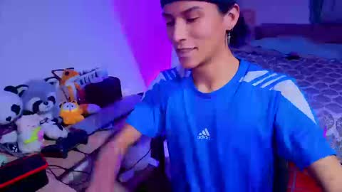 Lu Independent Model online show from September 20, 12:21 am