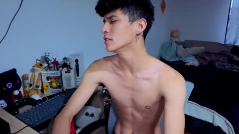 Lu Independent Model online show from November 20, 10:19 pm