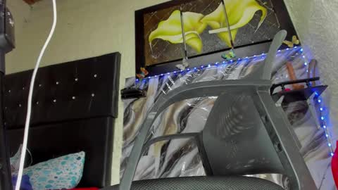 luisfernando01 online show from October 30, 7:15 pm