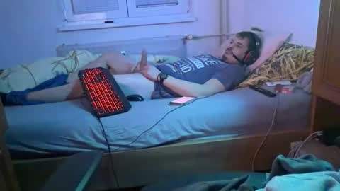 Luk  online show from December 18, 11:56 pm