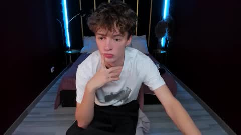 Luke online show from November 24, 8:37 am