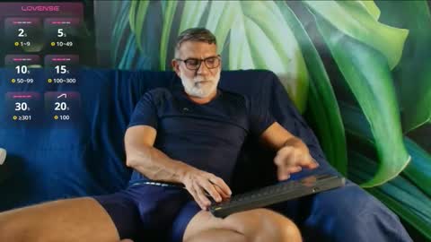 Luke Crews online show from February 12, 6:03 pm