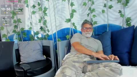 Luke Crews online show from February 9, 6:58 pm