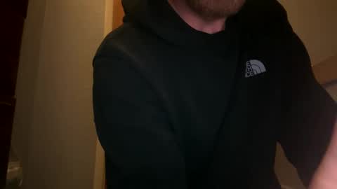 Snapshot of lukeeeeey96 chatting on February 5, 12:53 am lukeeeeey96 online show from February 5, 12:53 am