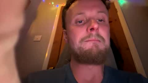 lukeeeeey96 online show from February 20, 9:27 pm