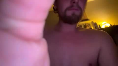 Snapshot of lukeeeeey96 chatting on October 19, 8:23 pm lukeeeeey96 online show from October 19, 8:23 pm