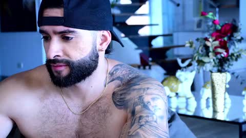 Lukhas f4f online show from January 27, 4:33 pm