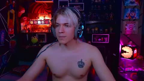 lustymatt online show from November 10, 2:22 pm