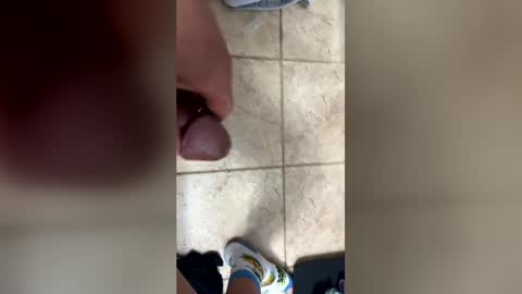 luvrboi99 online show from April 26, 10:23 am