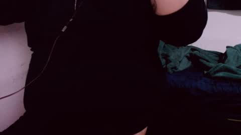 ayoo online show from December 4, 2:42 am