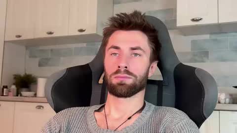 Lyss online show from February 8, 6:30 am