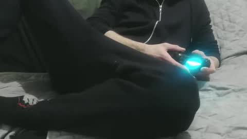 m4dh4tter24 online show from January 6, 9:11 pm