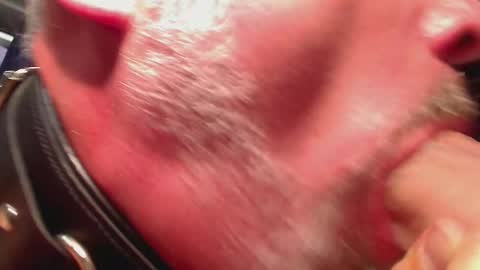 Snapshot of m_grizzly_65 chatting on September 11, 6:51 pm m_grizzly_65 online show from September 11, 6:51 pm