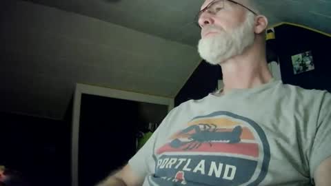 mac8181 online show from December 7, 10:23 am