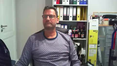 macfly67 online show from December 22, 1:25 am