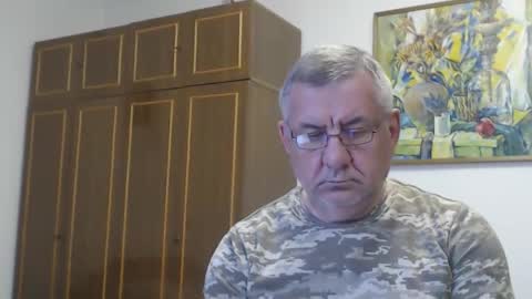 Macho online show from April 18, 4:52 pm