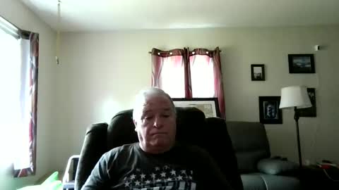 mackdocc001 online show from September 27, 4:27 pm