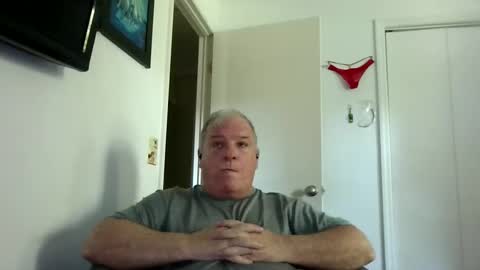 mackdocc001 online show from September 17, 8:10 pm