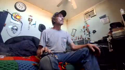 mackdog1369 online show from November 16, 7:49 pm