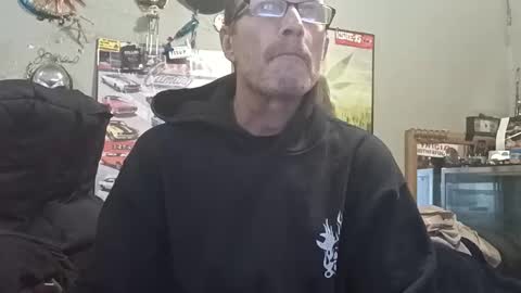 mackdog1369 online show from March 7, 8:45 am